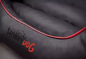 Pelíšek COMFORT černý s červeným lemem Oxford – Hobby Dog Pelíšek COMFORT černý s červeným lemem Oxford - detail švů