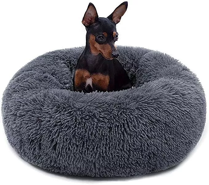 Pelíšek PUFFY DONUT tmavě šedý na eshopu FajnPes.cz + pes
